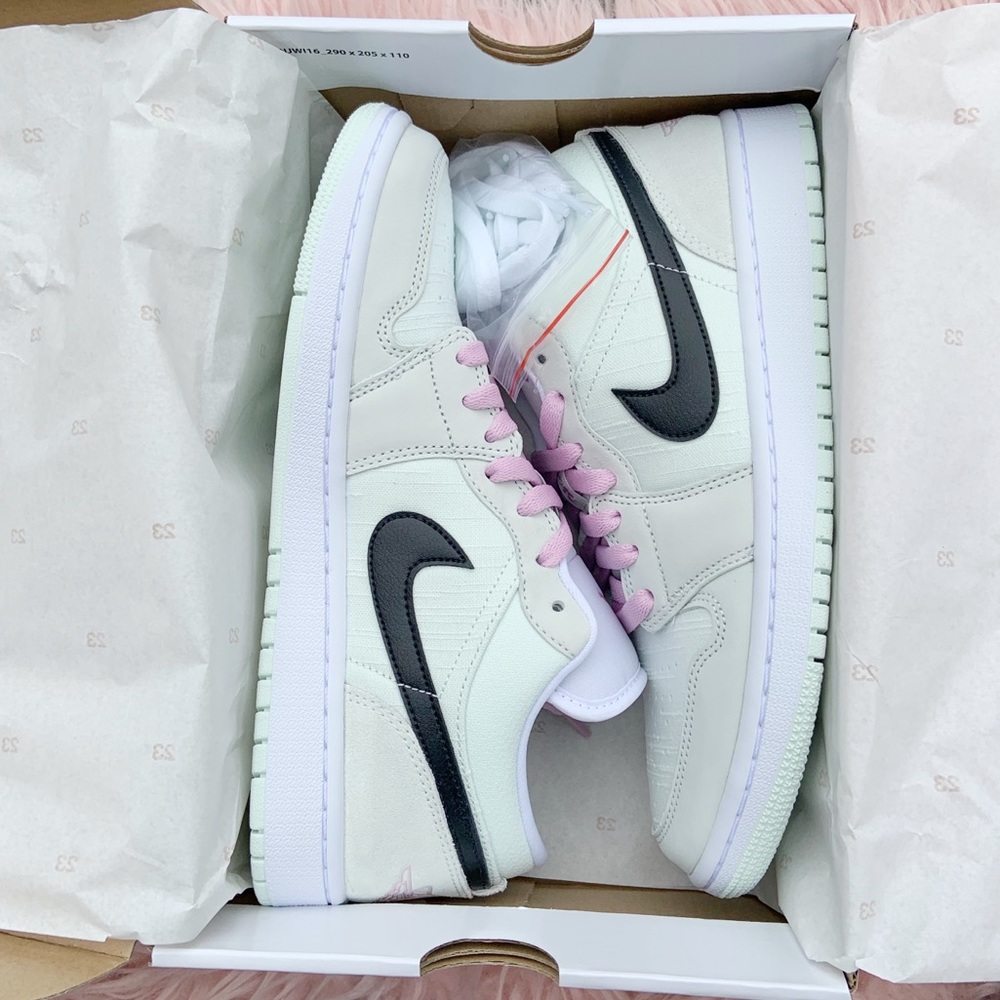 New Women’s Jordan 1 Low Sneakers - Picture 7 of 12